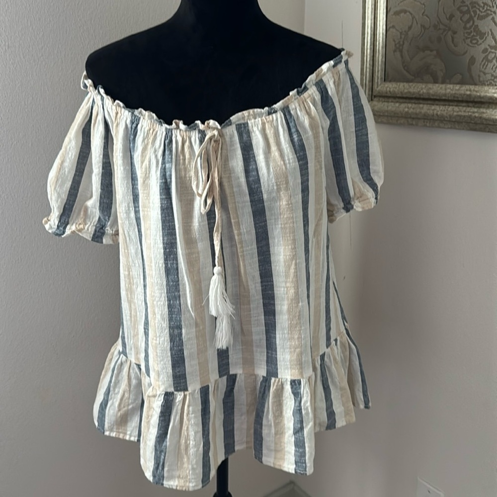 Unique Spectrum striped boho cotton short sleeves ruffle bottom tiesโ front Sz L